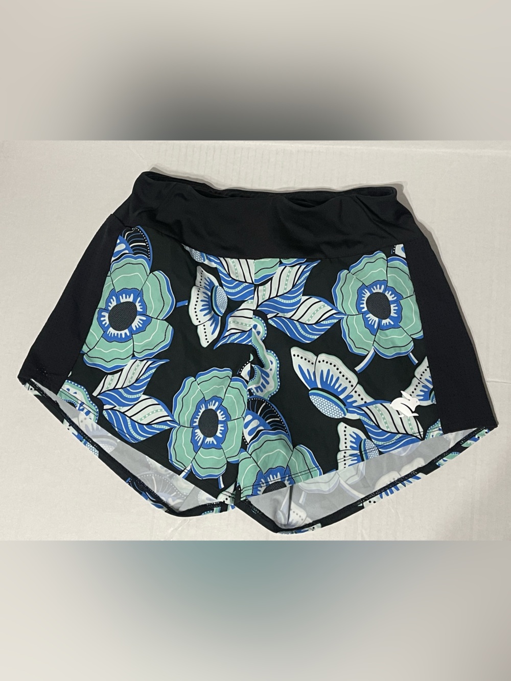 Rabbit Tried n’ True 4” Shorts - Women’s XS - Opal Floral - EUC